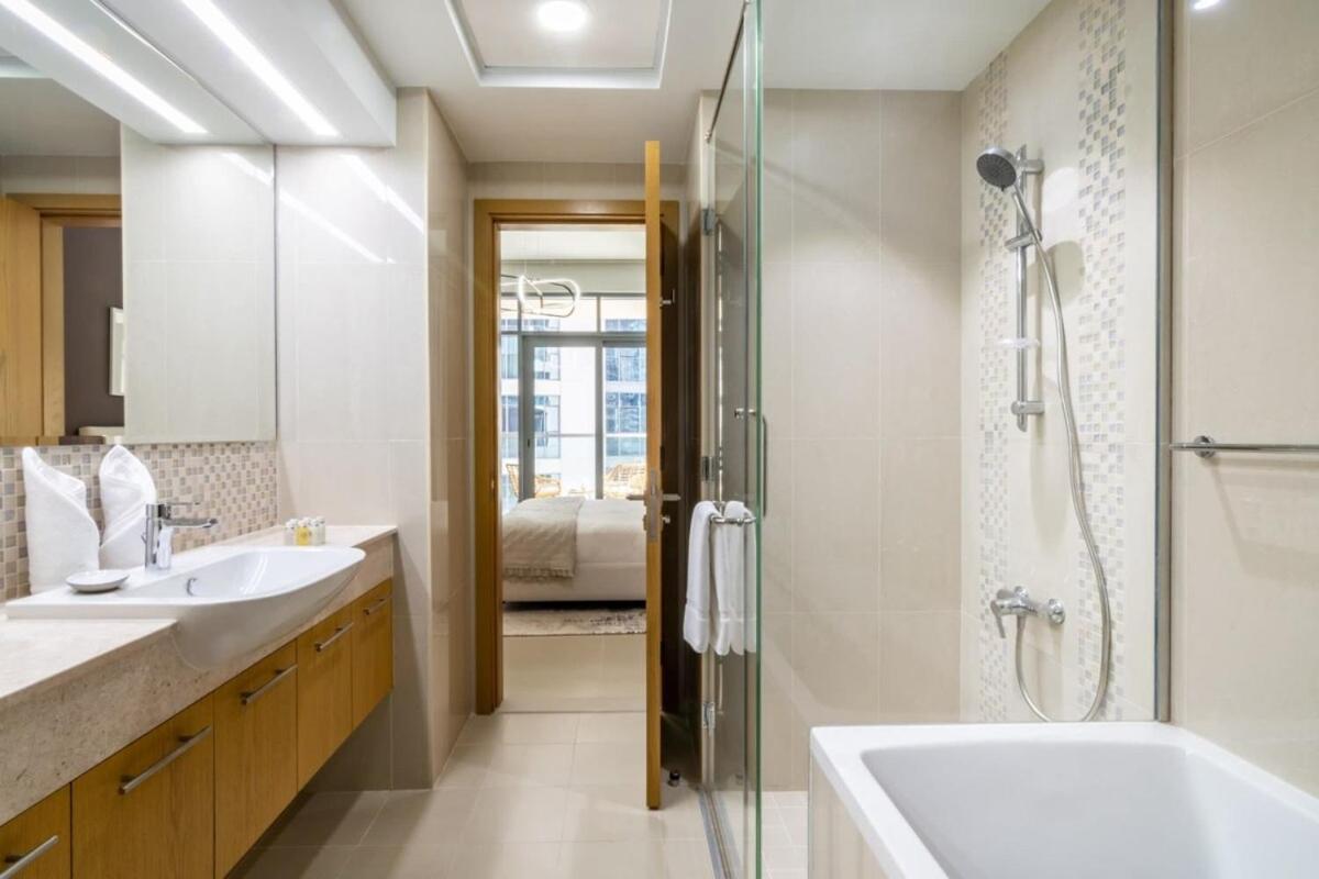 Ferienwohnung Silkhaus Design 1Bdr With Burj Khalifa View In New Tower Dubai Exterior foto